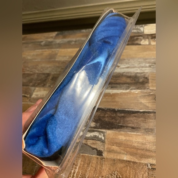 BENCMATE Protective Inflatable Collar for Dogs and Cats - Soft Pet Recovery - Picture 2 of 10